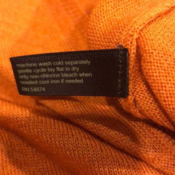 The Limited NWT XS V neck sweater - Picture 6 of 8